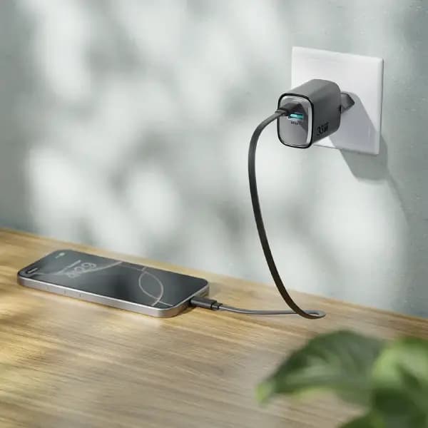 شارژر دیواری 33 وات گرین لاین مدل Green Lion Supra 33W EU Wall Charger — تصویر ۲