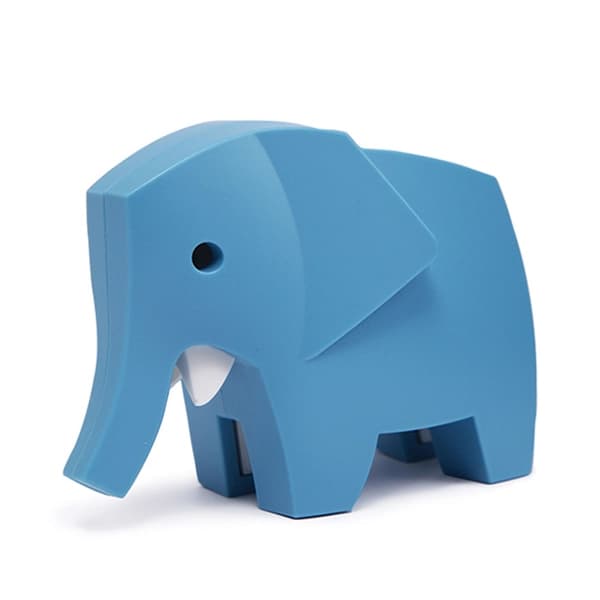 فیل مگنتی HALFTOYS همراه با پس‌ زمینه — تصویر ۲