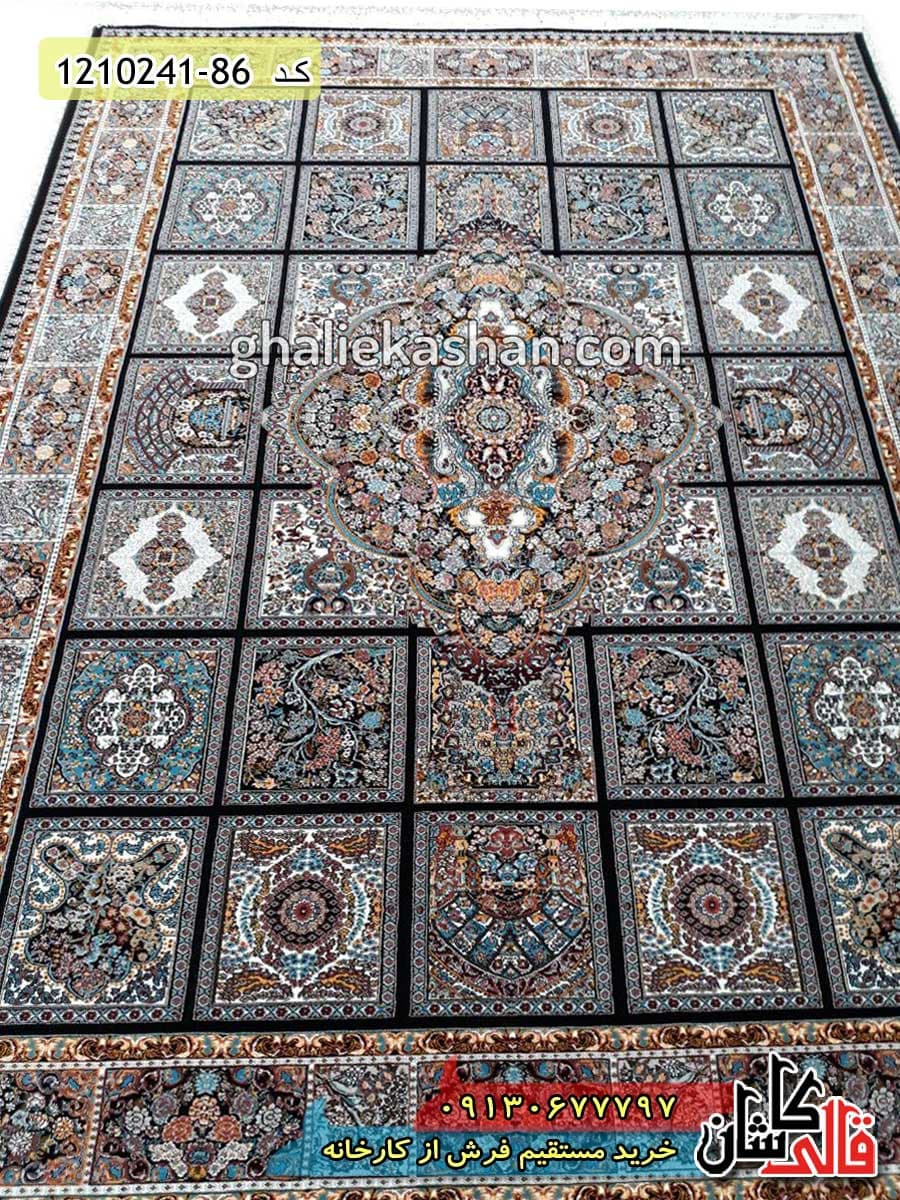 فرش طرح 700 شانه ( 500 شانه ) طرح کژال زمینه سرمه ای کاشان — تصویر ۲