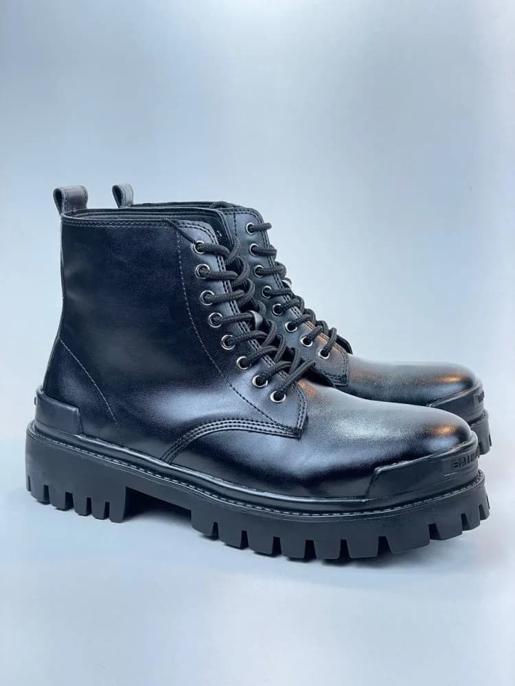 کد 2903 نیم بوت چرم بالنسیاگا BALENCIAGA مشکی — تصویر ۲