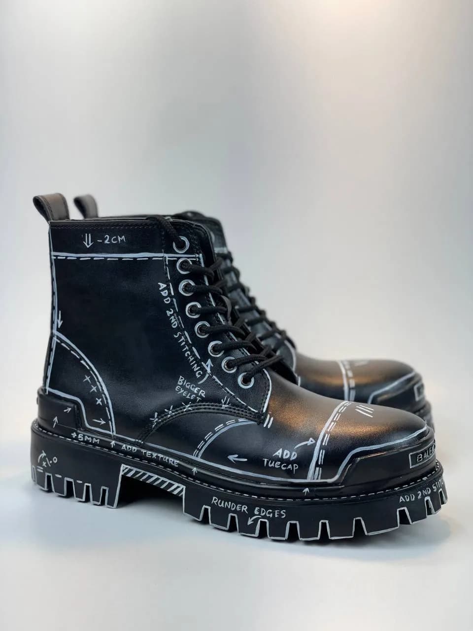 کد 2911 بوت بالنسیاگا BALENCIAGA گرافیکی — تصویر ۲