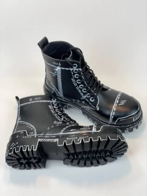 کد 2911 بوت بالنسیاگا BALENCIAGA گرافیکی — تصویر ۸
