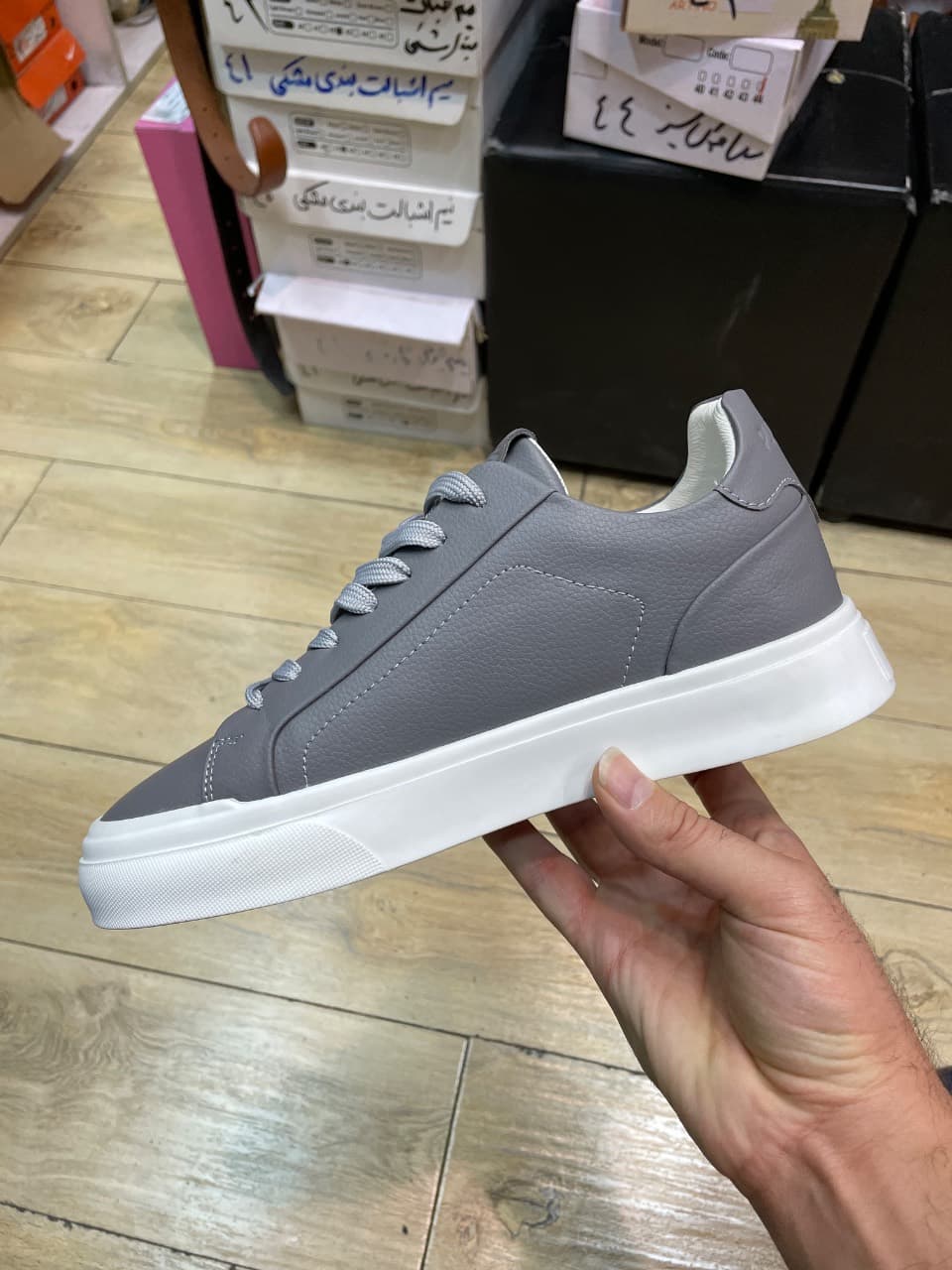 کفش ونس مردانه طوسی برند Pull&Bear – کد۰۳ — تصویر ۳