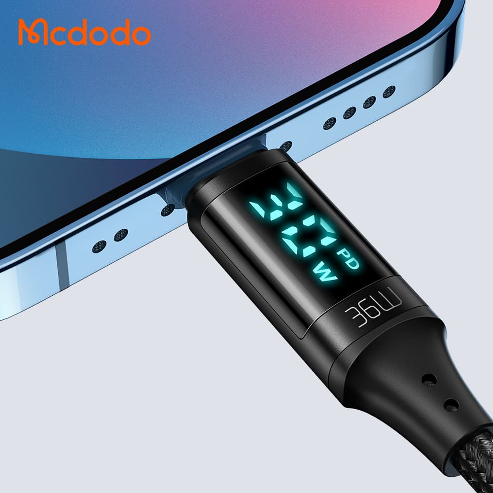 کابل شارژ و انتقال داده تایپ سی به لایتنینگ مک دودو مدل MCDODO CA-1030 دارای نمایشگر دیجیتال طول 120 سانتيمتر — تصویر ۶