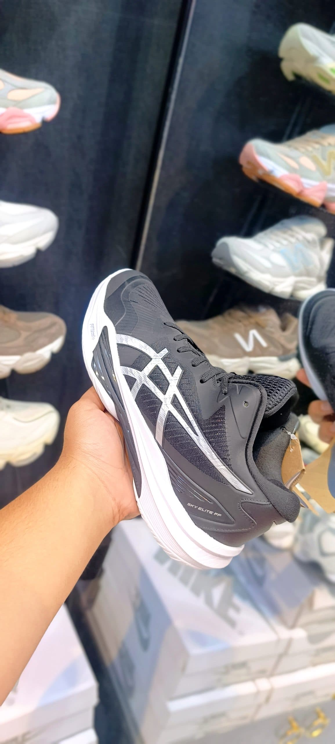 کتونی مردانه ASICS مدل Sky Elite FF 3 — تصویر ۴