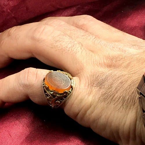 انگشتر عقیق زرد یمنی حکاکی آیت الکرسی — تصویر ۴