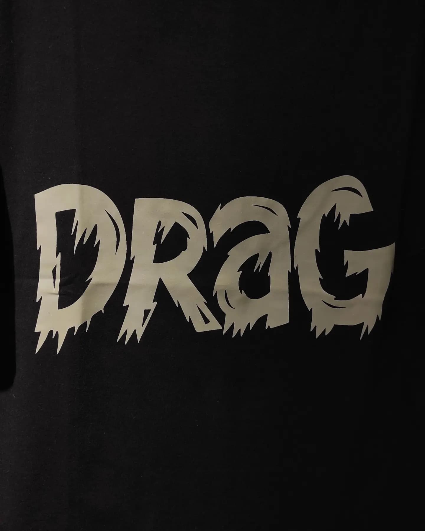 تیشرت سوپر سایز DRAG — تصویر ۴