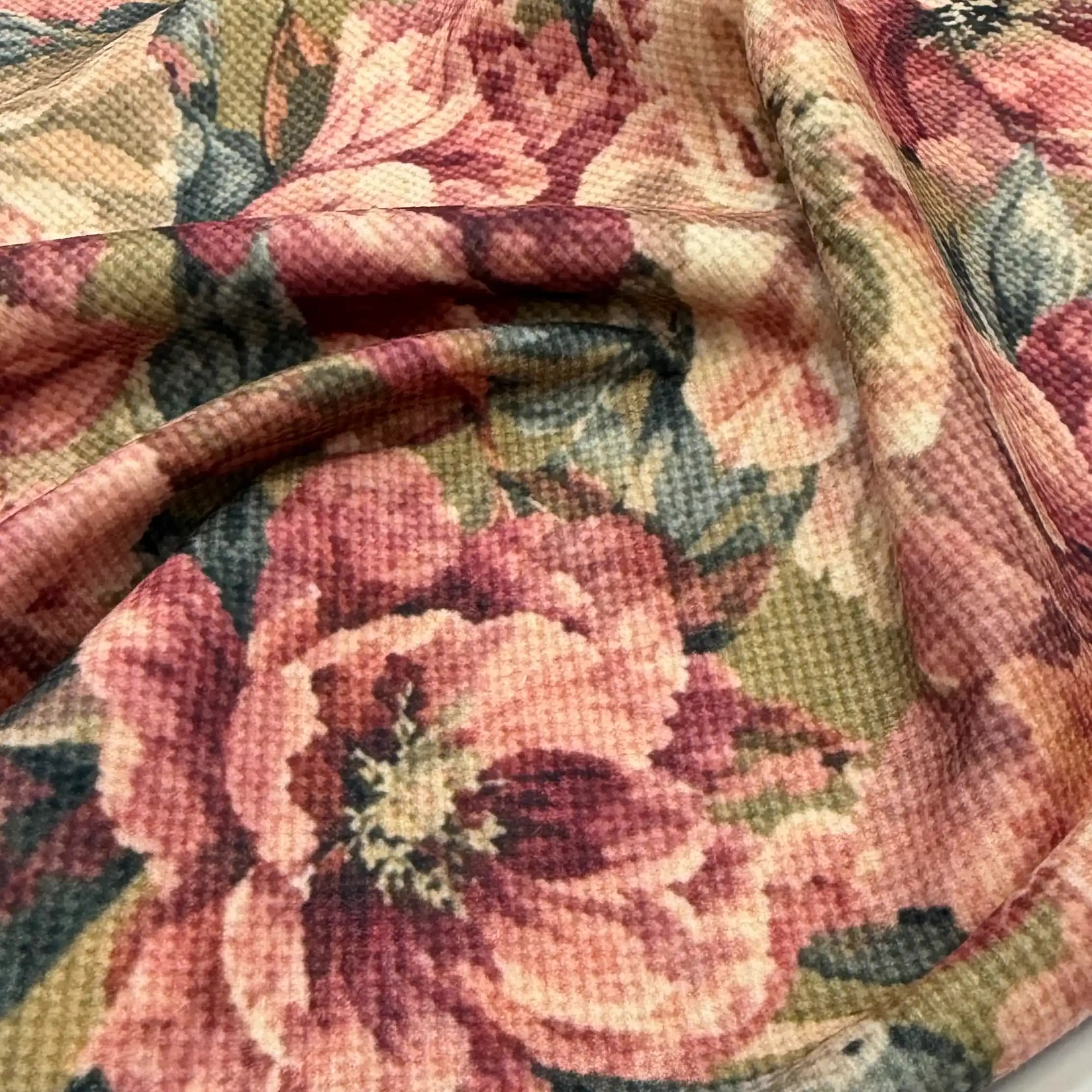 پارچه مخمل کوبیده طرح کوبلن طرحدار (طرح 16) — تصویر ۲