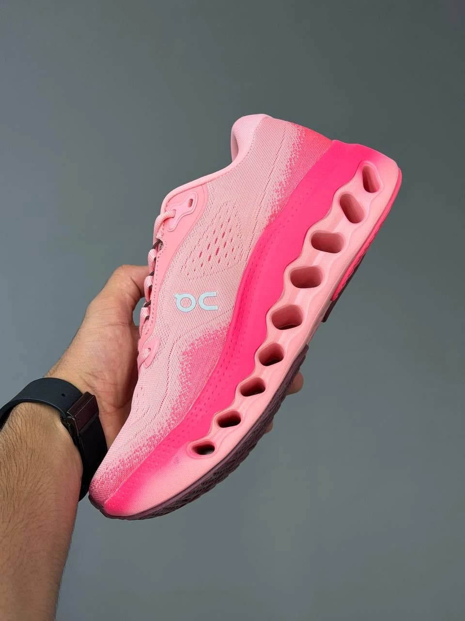 کتونی آن رانینگ کلودسرفر صورتی On Running Cloudsurfer 3 Pink — تصویر ۴