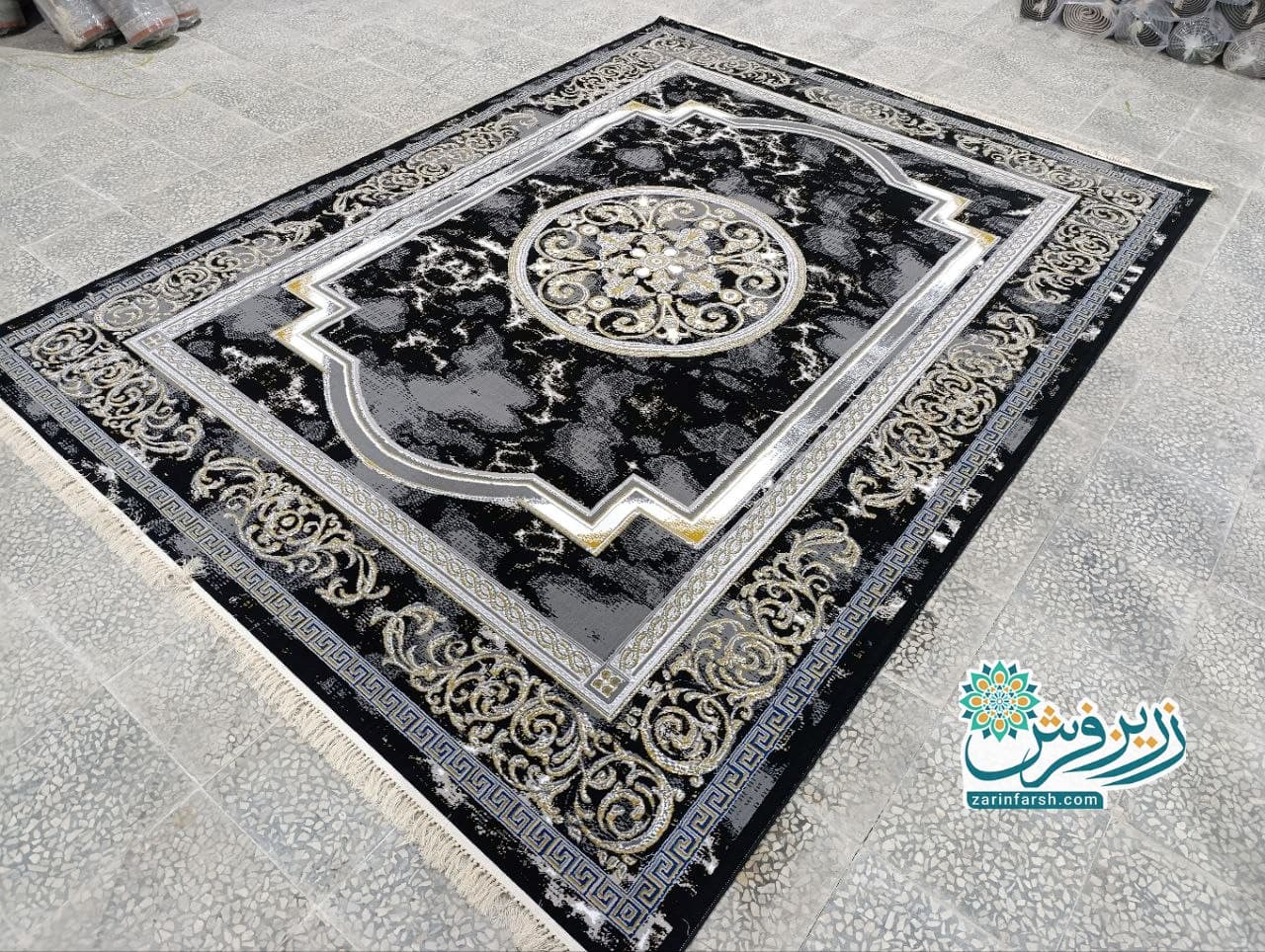 فرش ماشینی 500 شانه طرح نیکا رنگ سرمه ای — تصویر ۳
