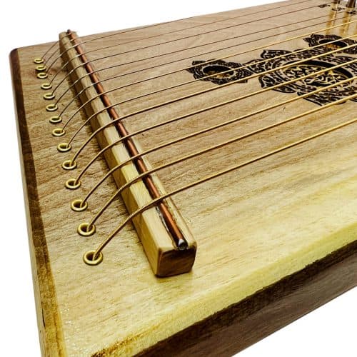 ساز لیرا دست ساز 14سیم سه ستاره چوب تمام گردو باروک مدل اصالت — تصویر ۴