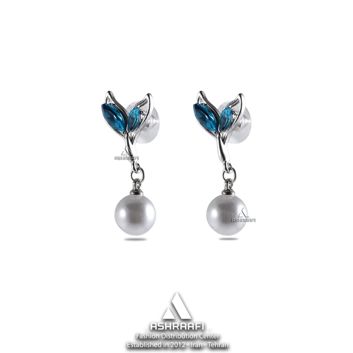 گوشواره دم وال و مروارید Blue Whale Tail Earrings