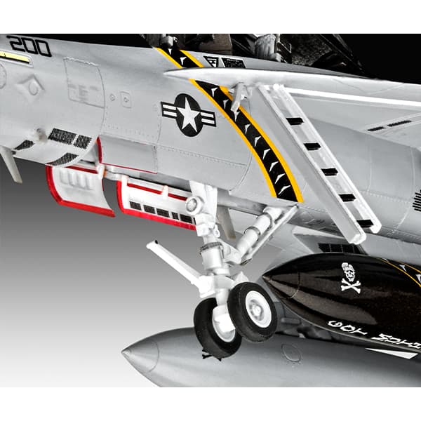 کیت ساختنی هواپیما Revell مدل F/A-18F Super Hornet — تصویر ۳