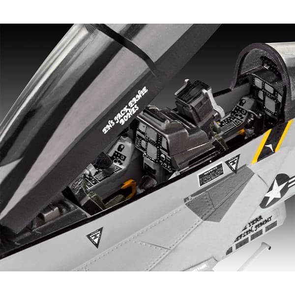 کیت ساختنی هواپیما Revell مدل F/A-18F Super Hornet — تصویر ۲