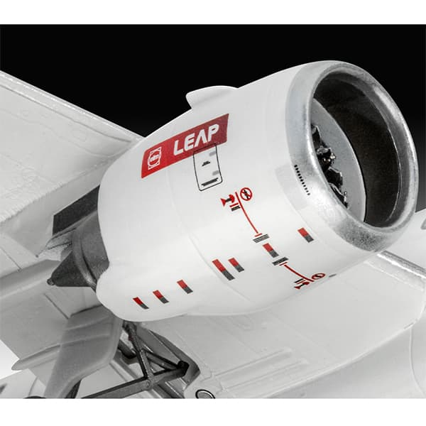 کیت ساختنی هواپیما Revell مدل ایرباس A321 NEO — تصویر ۴