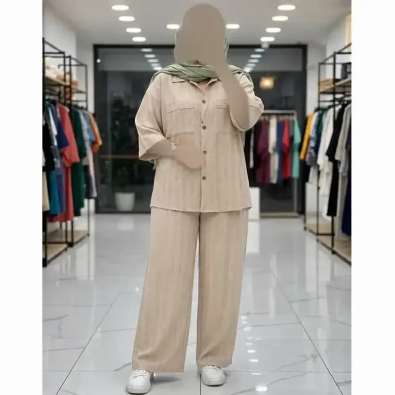 ست شومیز شلوار کتیبه زنانه جنس شانتون خنک فری سایز 38 تا 50 — تصویر ۳