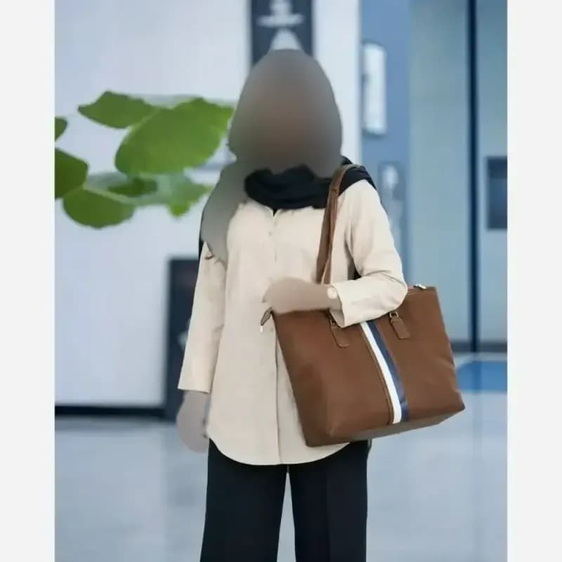 کیف زنانه ترند رنگبندی متنوع سایز 27 در 40 — تصویر ۸