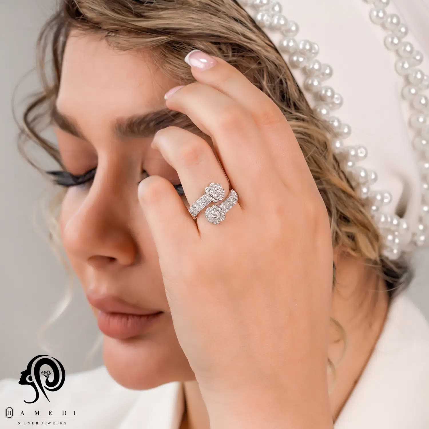 انگشتر نقره زنانه مجلسی جواهری مدل RE E98 — تصویر ۳