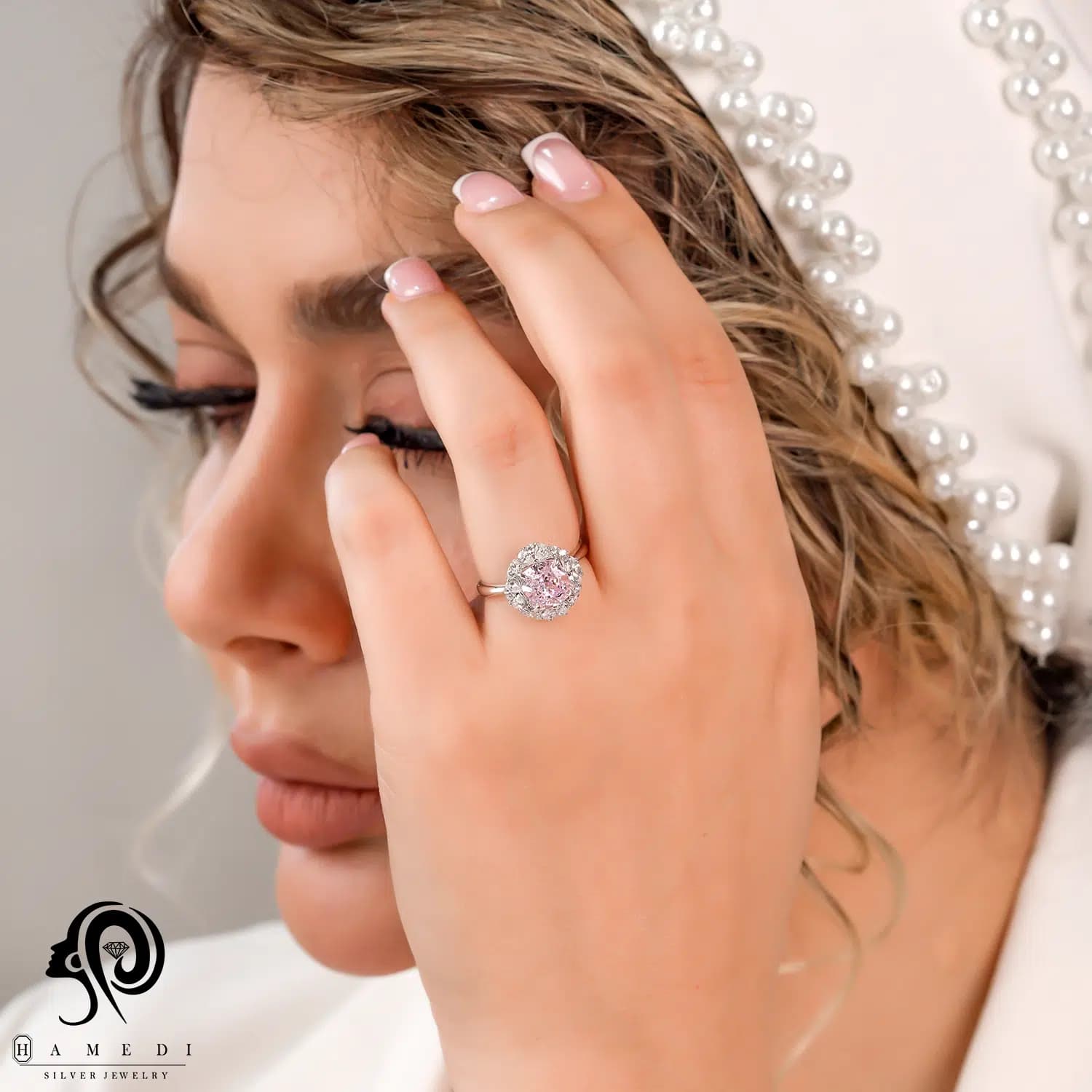 انگشتر نقره زنانه تک نگین مربع مدل RE R86 — تصویر ۳