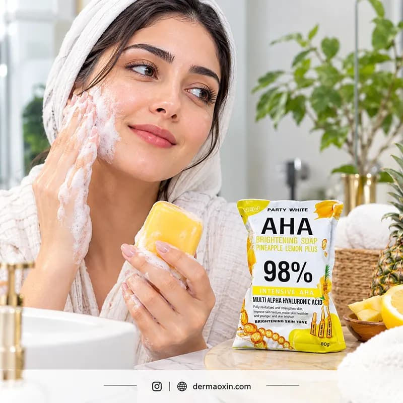 صابون روشن کننده و لایه بردار AHA 98% پارتی وایت مدل آناناس و لیمو — تصویر ۴