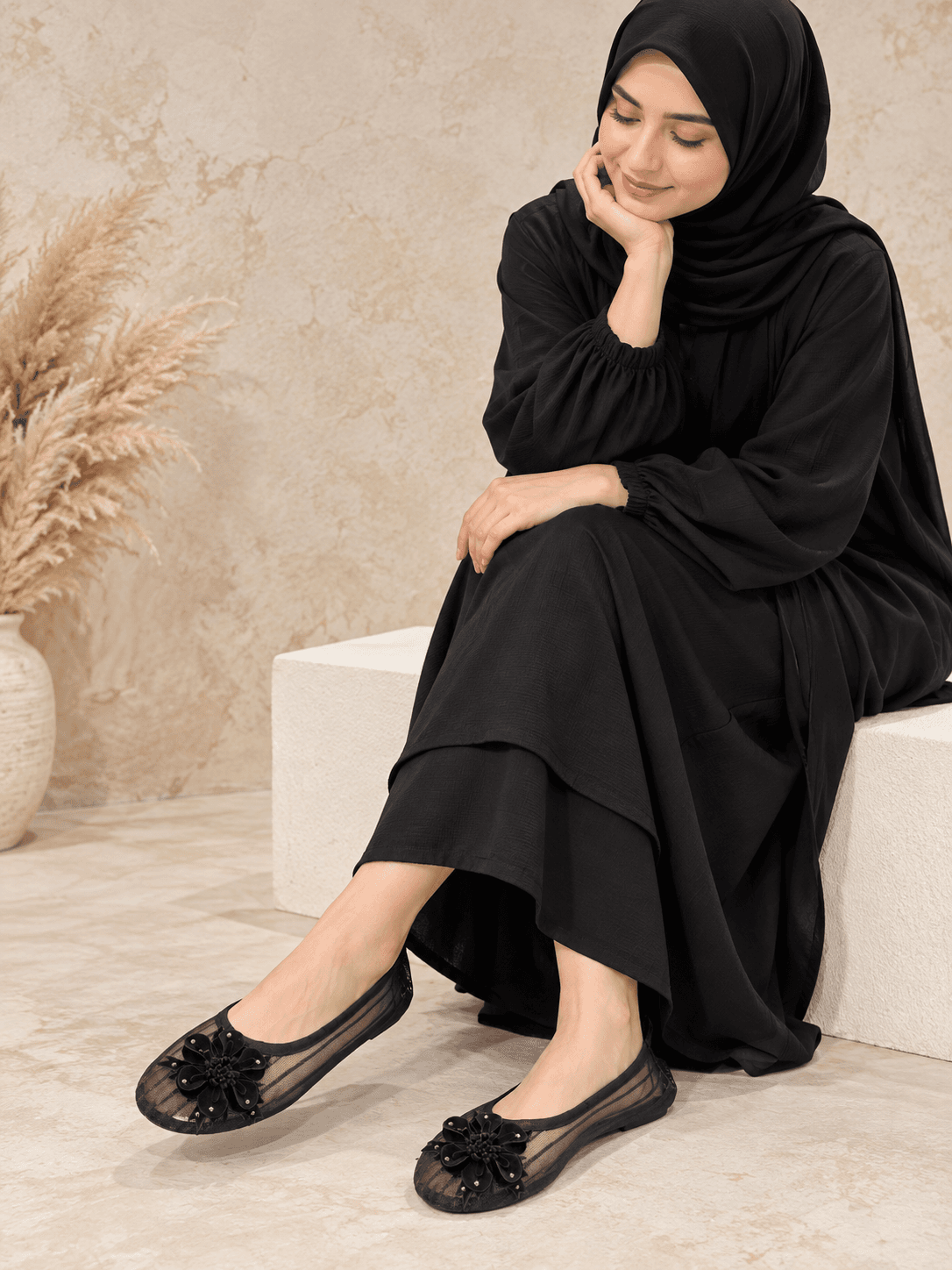 پاپوش روفرشی طرح راه‌راه گل‌دار — تصویر ۲