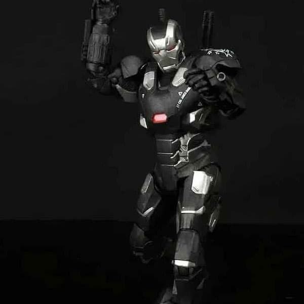 اکشن فیگور نبرد ماشین جنگی و آیرون من WAR MACHINE and IRON MAN — تصویر ۳