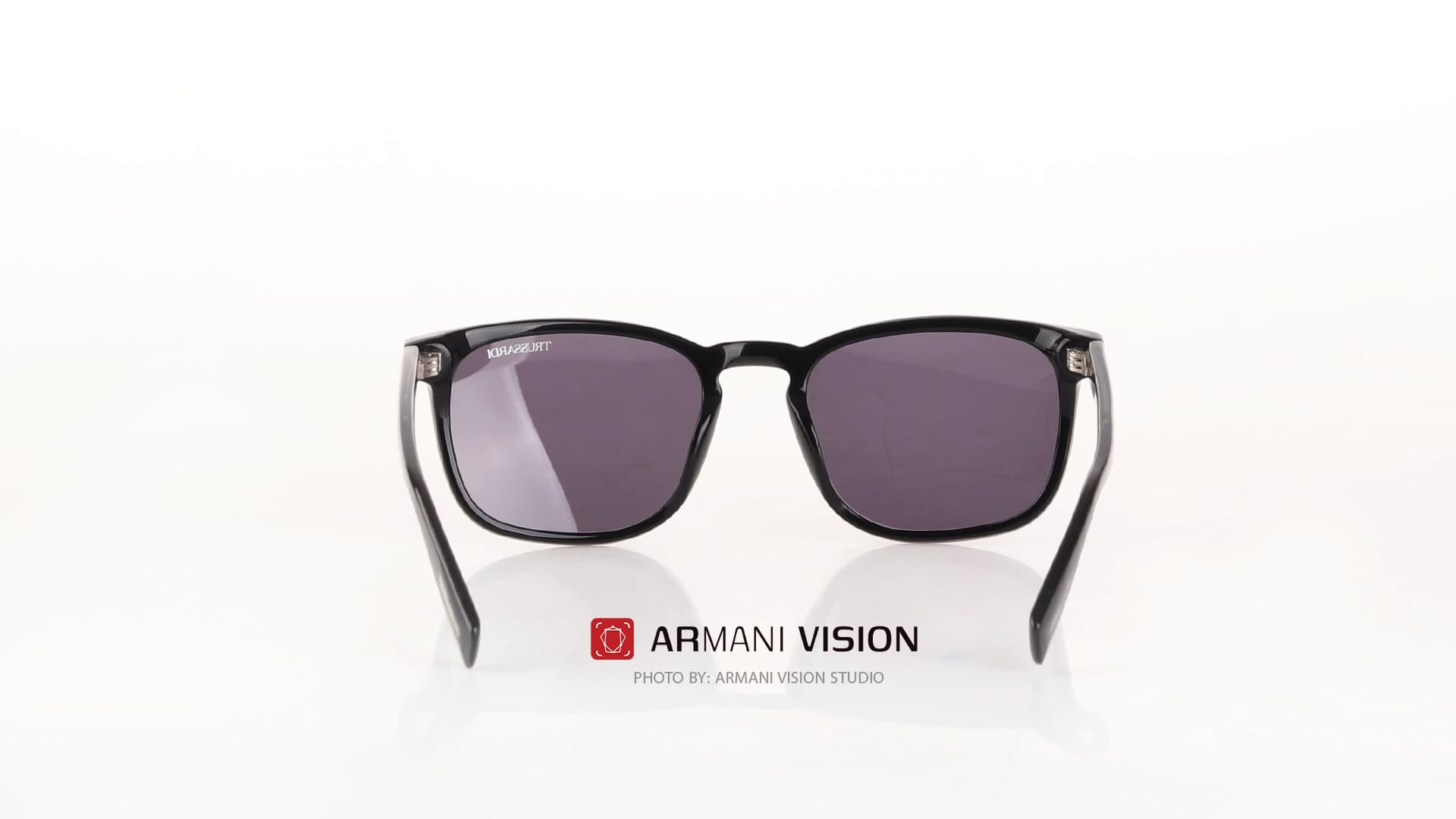 عینک تروساردی TRUSSARDI – STR588-700 — تصویر ۴