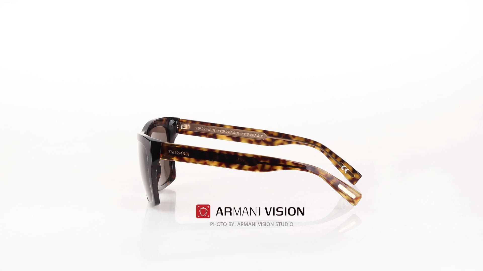 عینک تروساردی TRUSSARDI – STR587-722 — تصویر ۵