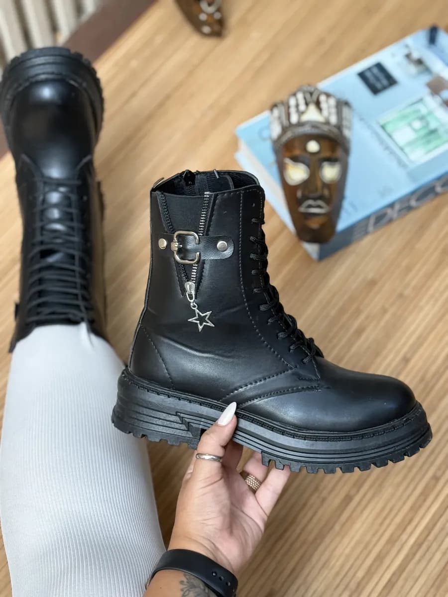 نیم بوت ورسای