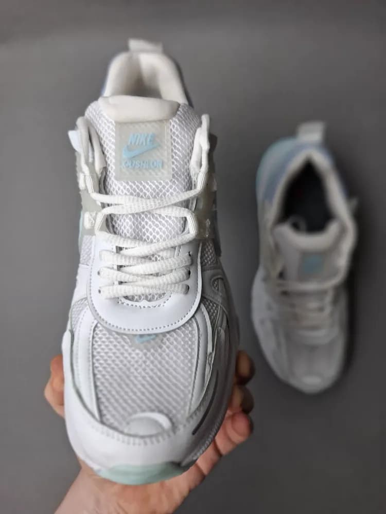 کتونی نایک وی تو کی زیره ایویا نرم و سبک(nike v2k)مردانه وزنانه سفید ابی کد ۱۸۳ — تصویر ۵