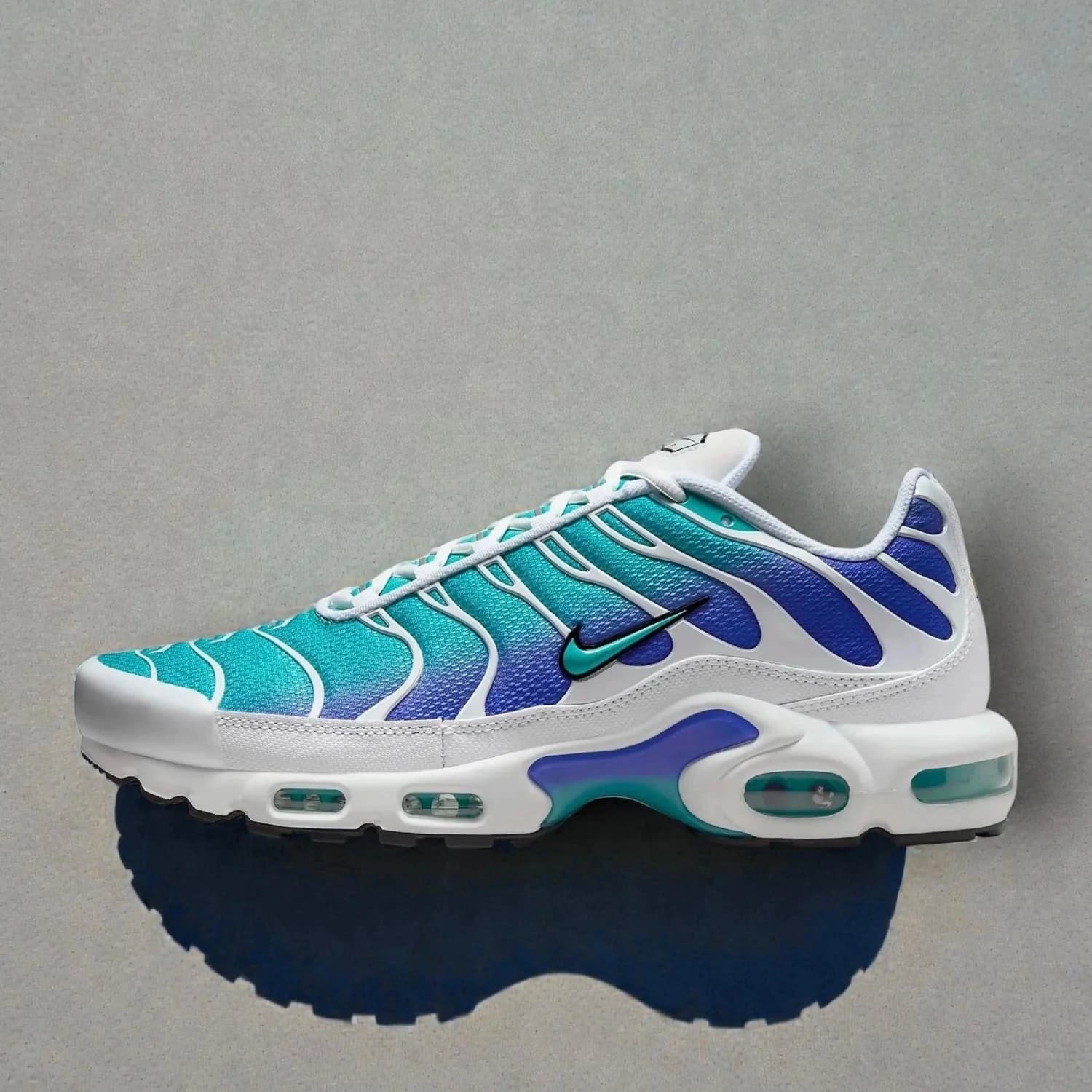 کتونی پیاده روی نایک Nike Air Max Plus tn — تصویر ۲