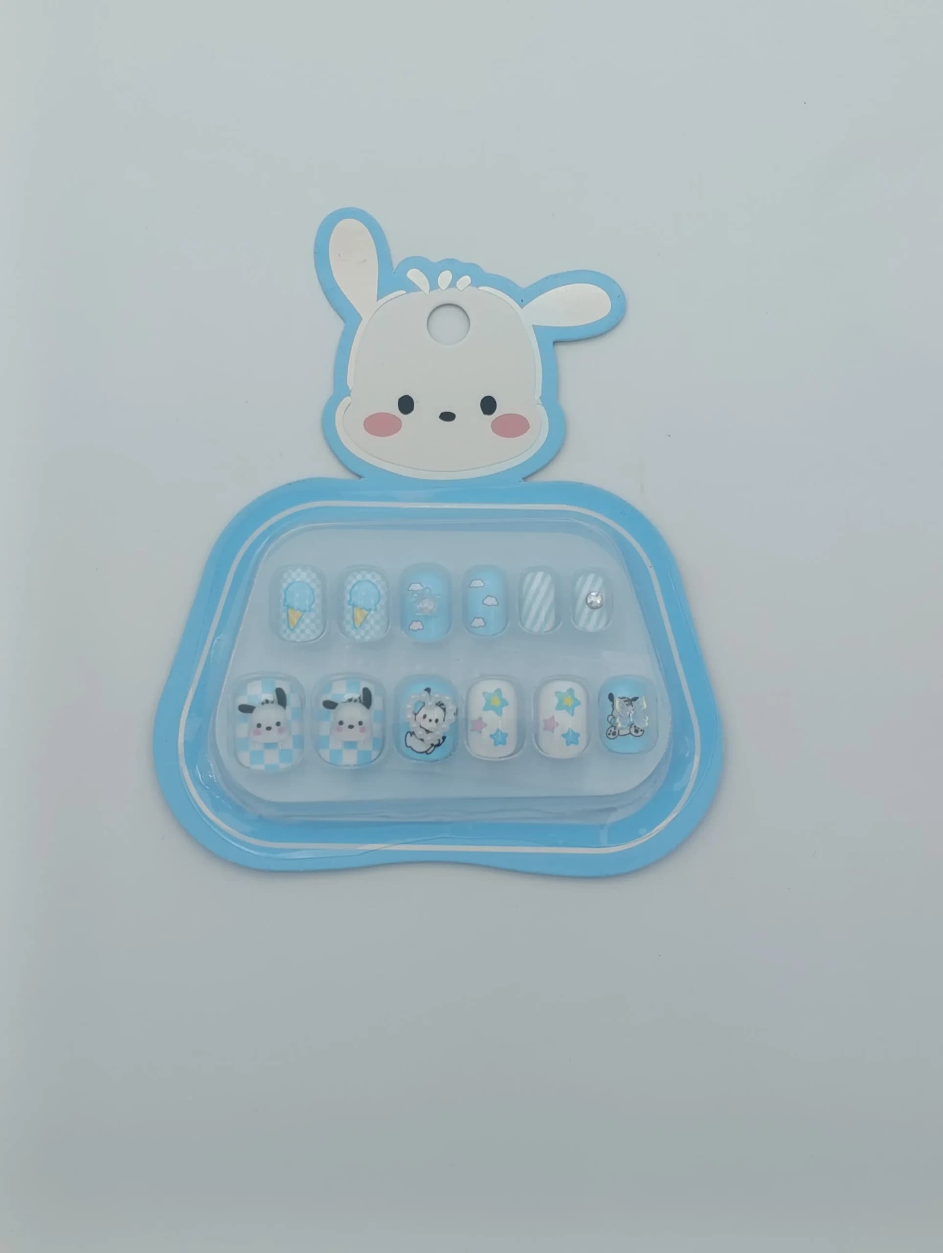 ناخن مصنوعی بچگانه طرح پاچاکو و سینامورول آبی Sanrio Pochacco بسته ۱۲ عددی | تم بستنی و ستاره، چسب ژلهای ایمن و نگین کریستالی
