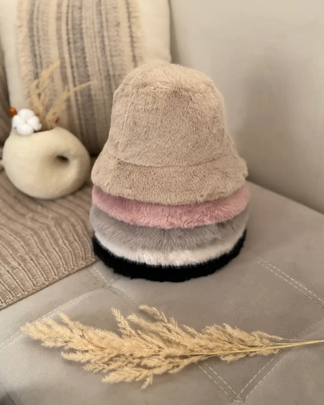 کلاه باکت خز زنگوله ای 115133