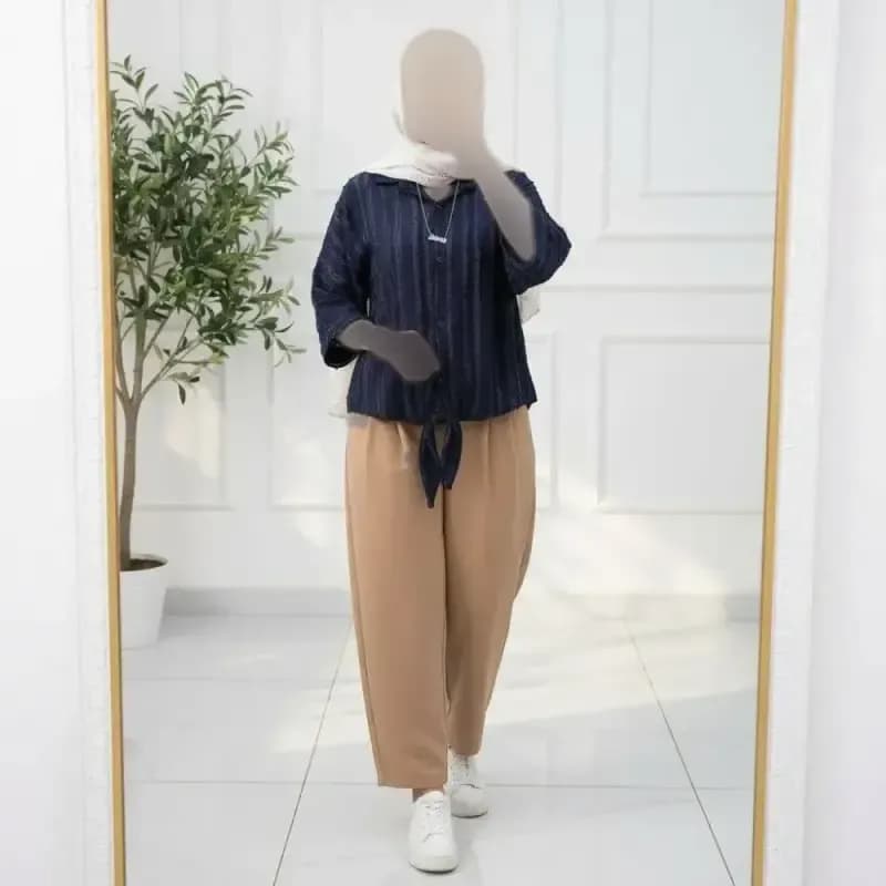 شومیز گره ای زنانه مدل هانیه جنس صوفیا فری سایز رنگ مشکی طوسی سرمه ای سبز — تصویر ۴