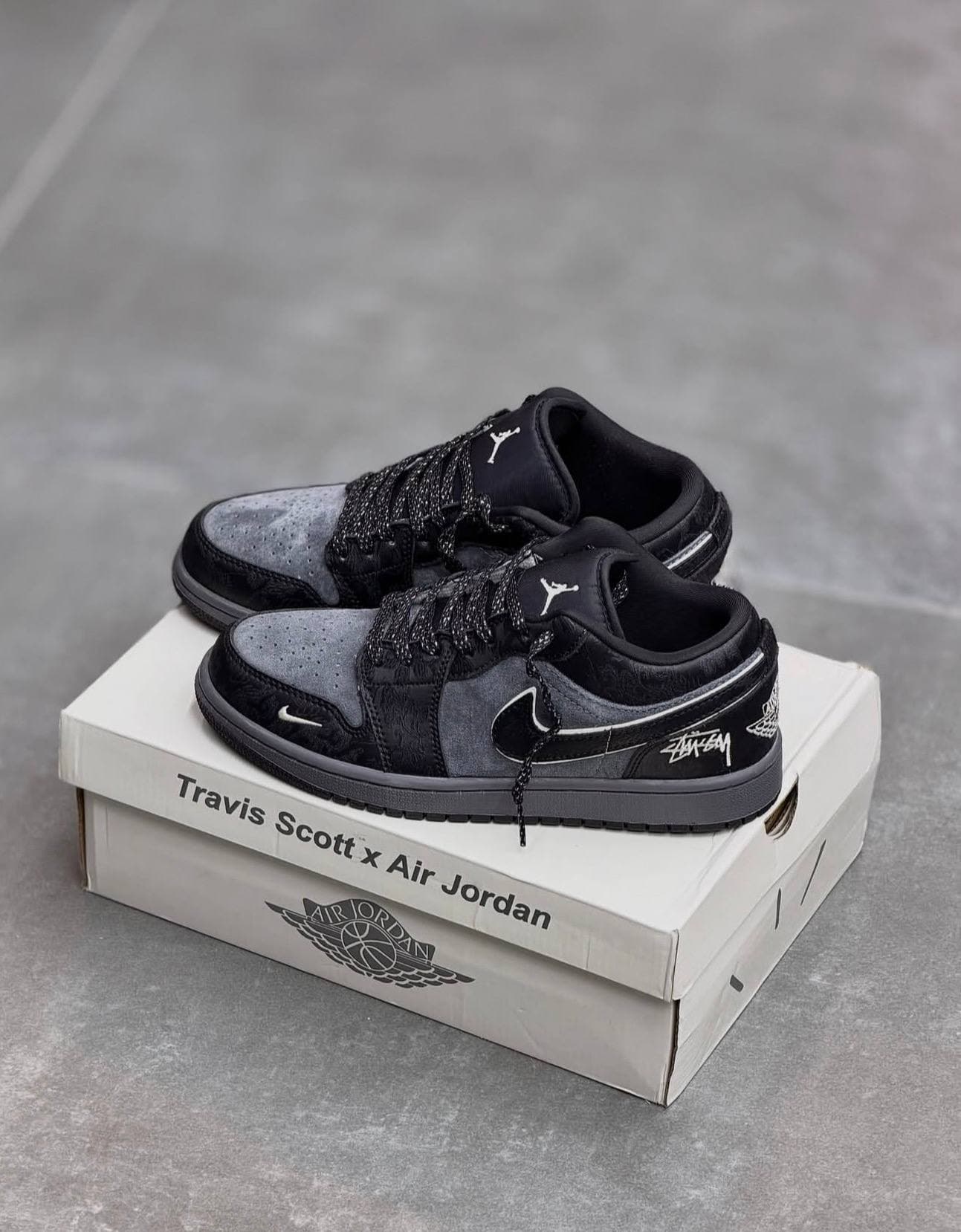 کفش کتونی مردانه نایک ایر جردن وان لو استاسی Nike Air Jordan 1 Low x Stussy — تصویر ۲