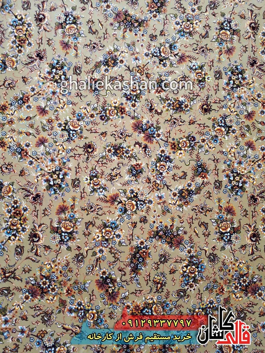 فرش 1200 شانه طرح گل فرنگ زمینه بژ کاشان — تصویر ۴