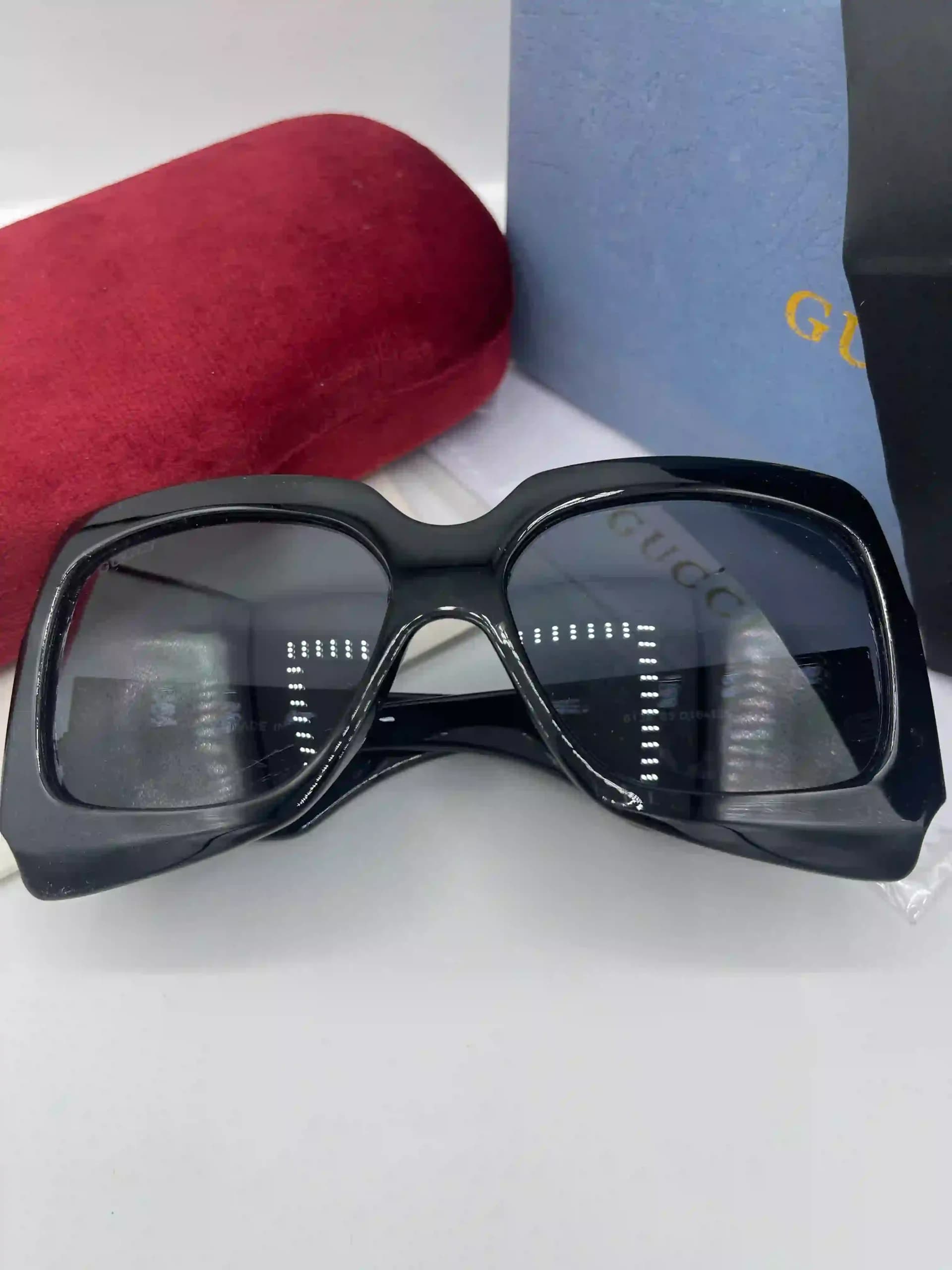 عینک آفتابی زنانه گوچی (Gucci) فریم پهن اورسایز ترند — تصویر ۶