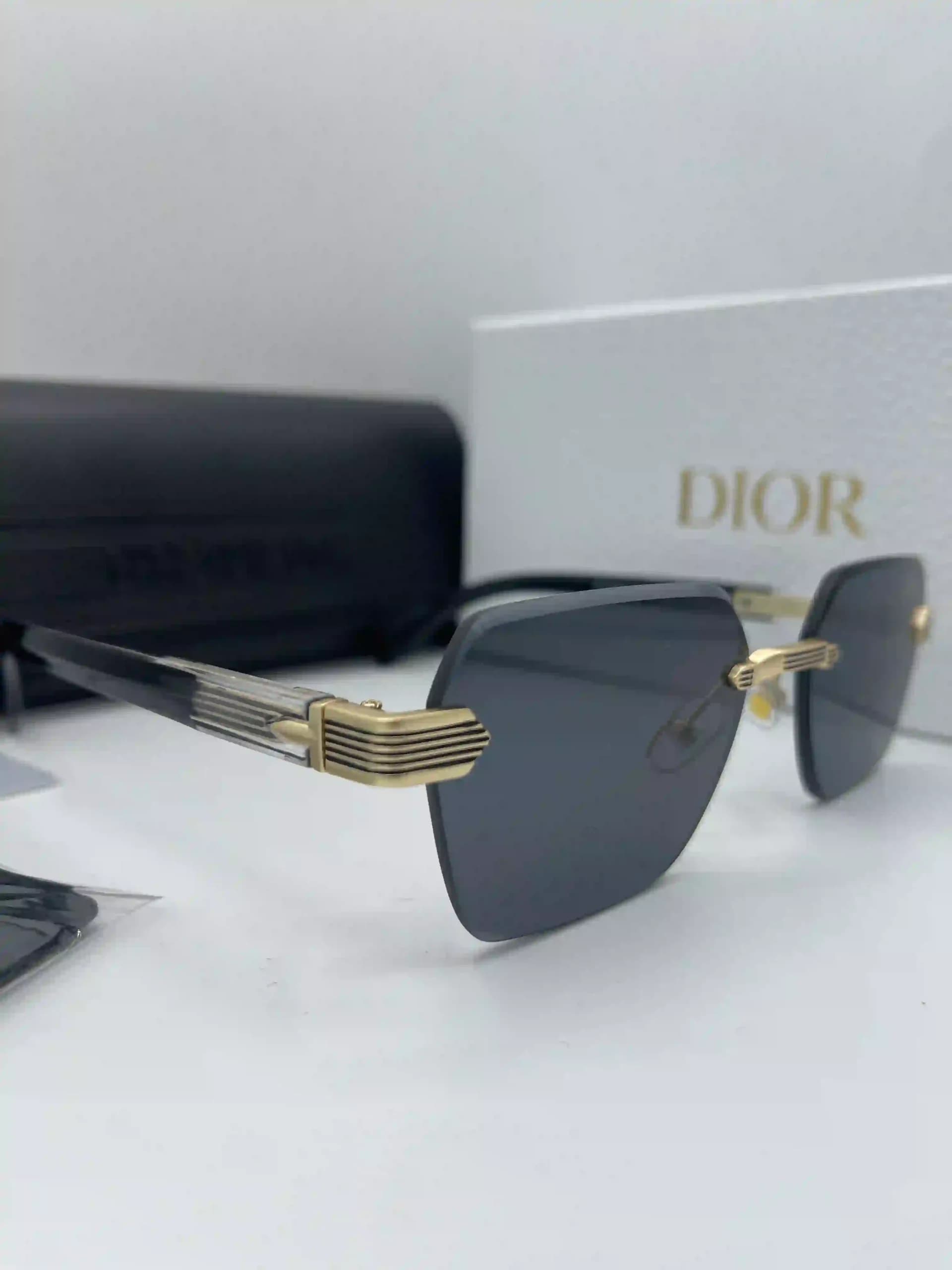 عینک آفتابی زنانه و مردانه دیور (Dior) بدون فریم چندضلعی گرادیانت — تصویر ۴