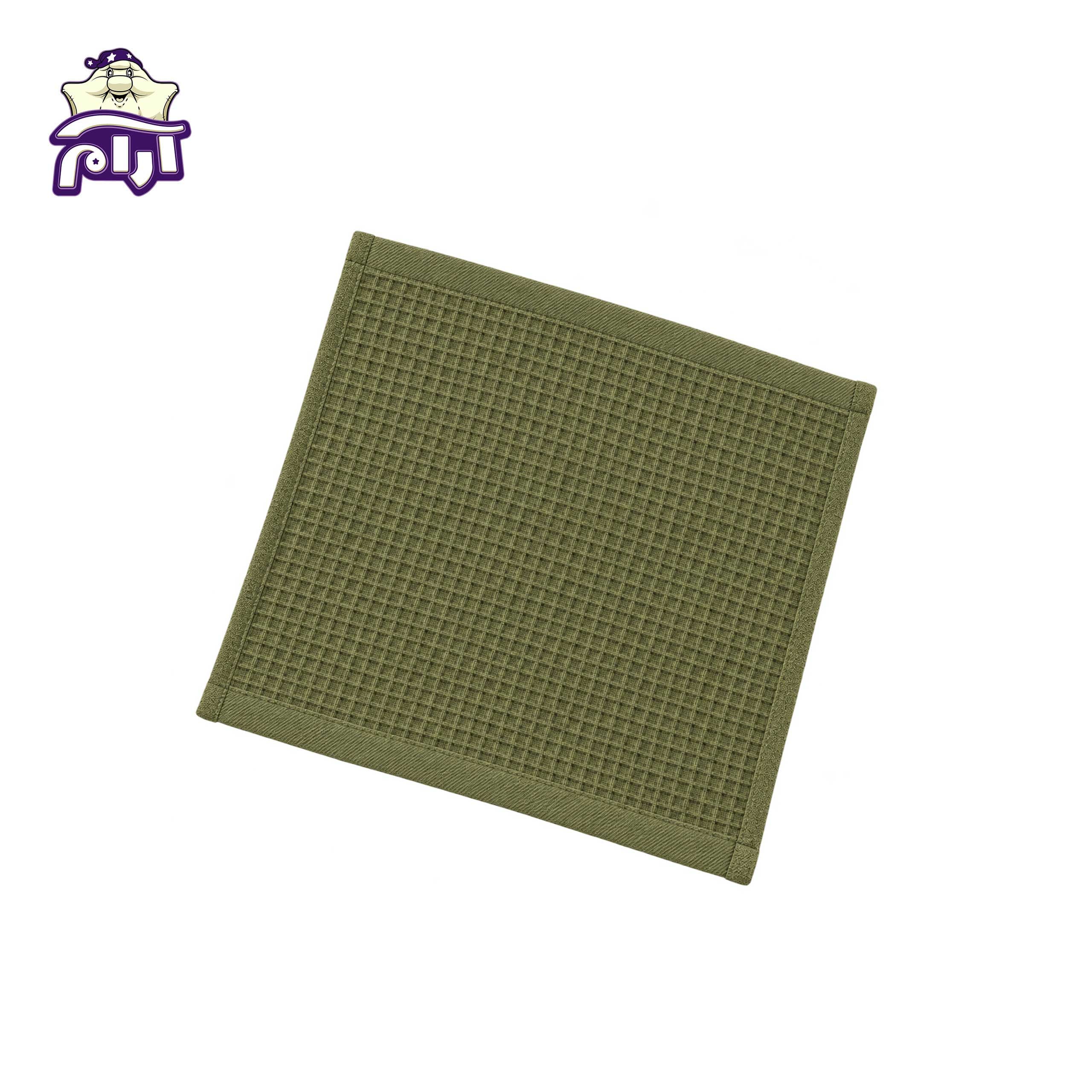 حوله دستی آذرریس مدل تیتانیوم سایز 30×30 سانتی‌متر — تصویر ۴