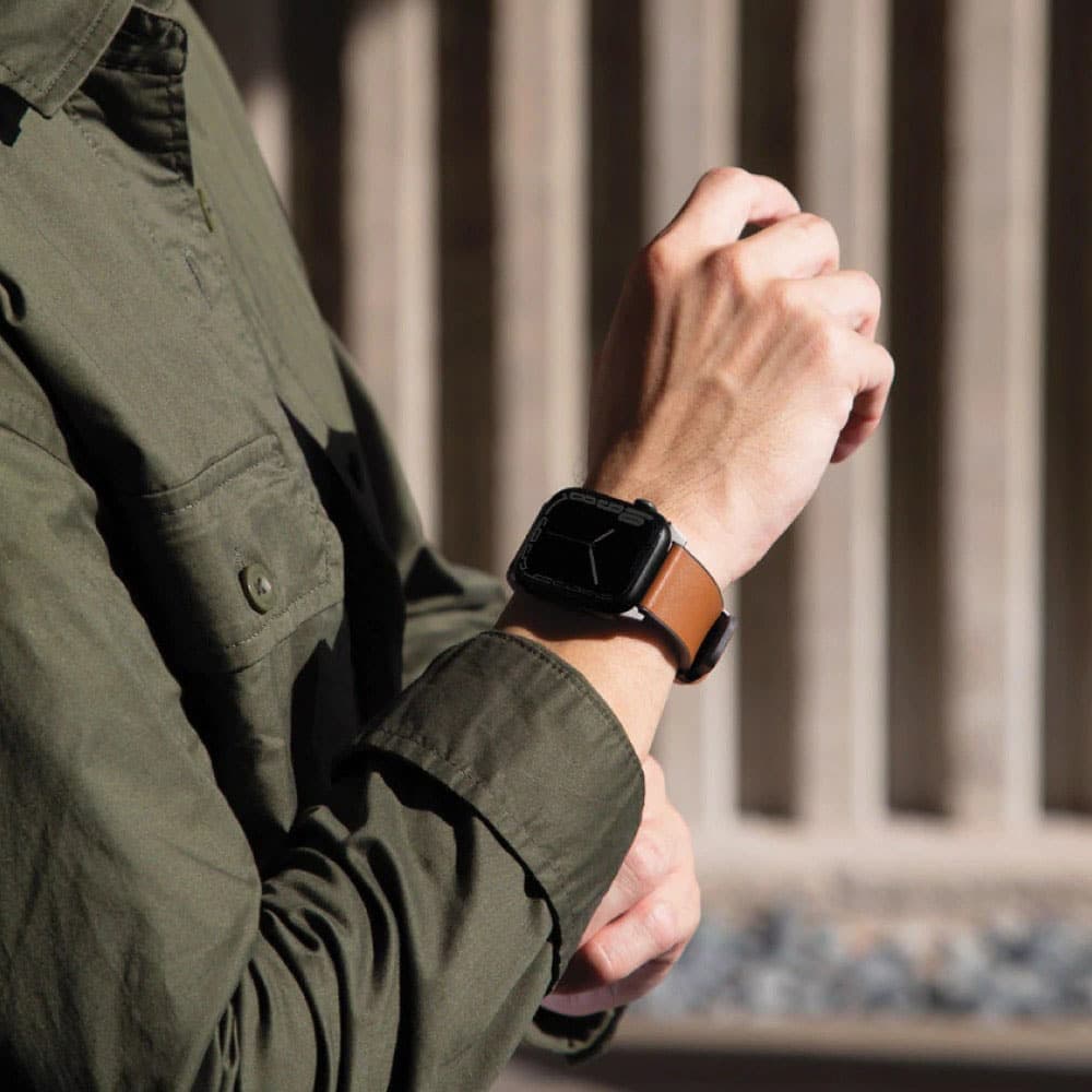 بند چرمی اپل واچ یونیک مدل UNIQ Straden مناسب برای اپل واچ 44/45/46/49mm رنگ مشکی — تصویر ۵