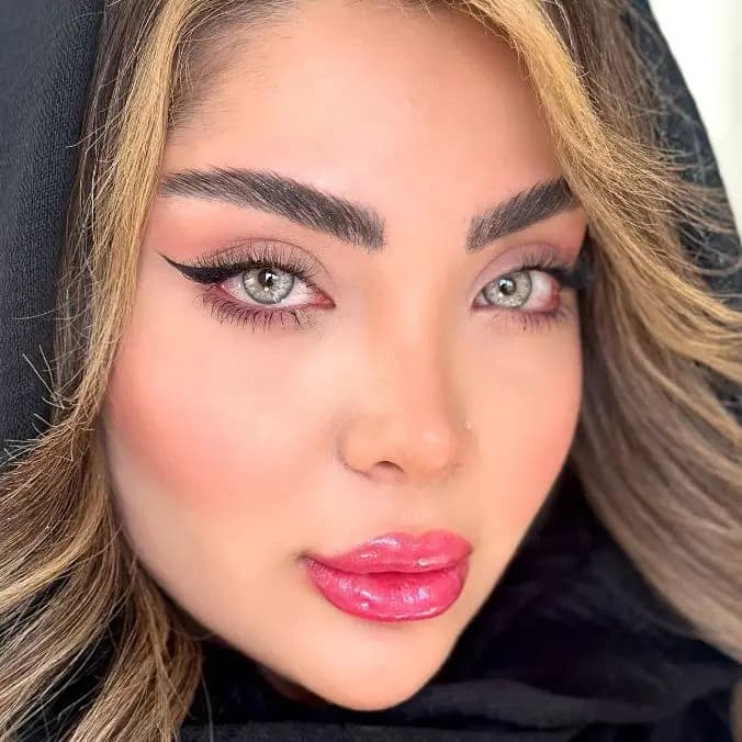 لنز یونیک نچرال گری طوسی سبز دوردار — تصویر ۴