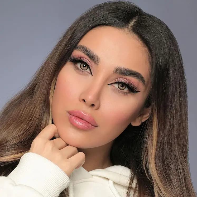 لنز سلنا کمل عسلی دور مشکی
