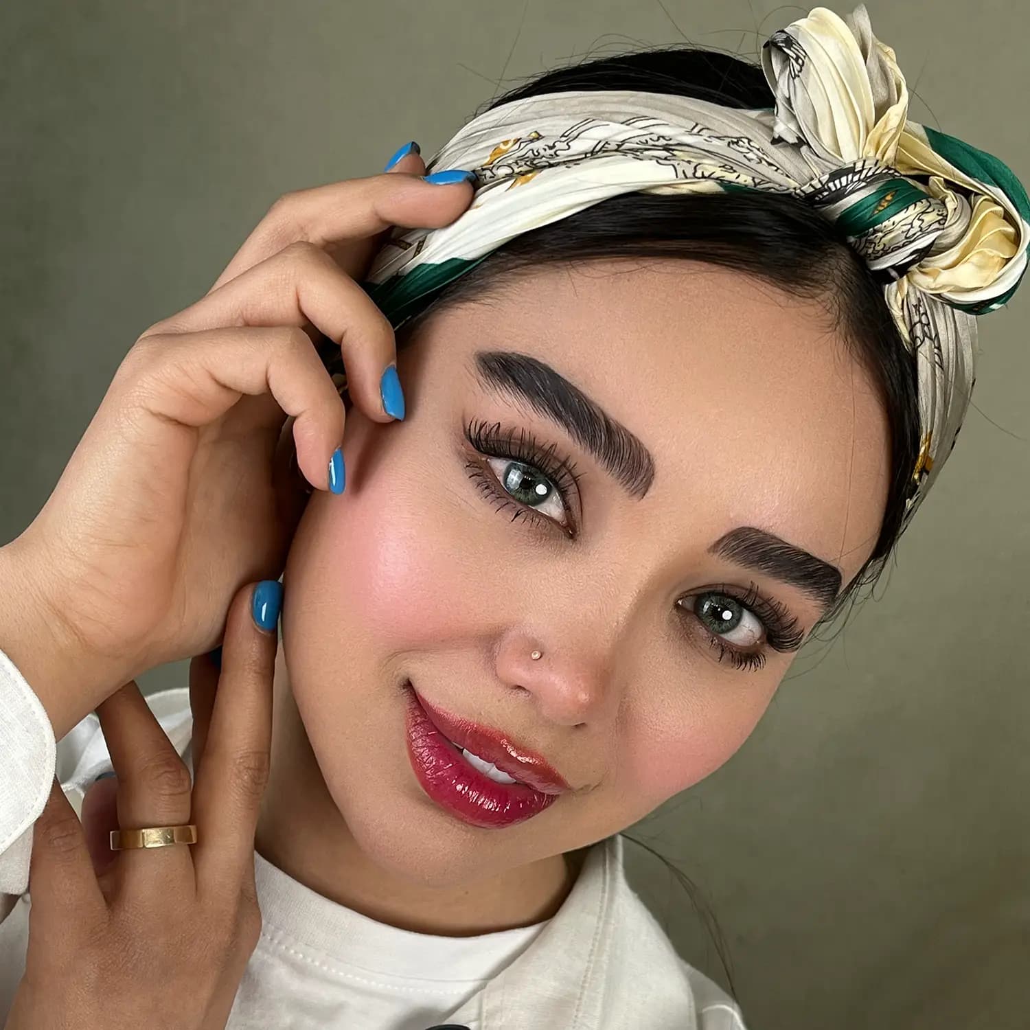 لنز کاتیا اسکای گرین سبز رگه دار