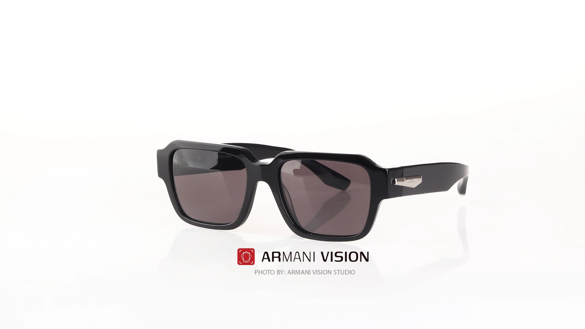 عینک تروساردی TRUSSARDI – TSM9007-A01 — تصویر ۴