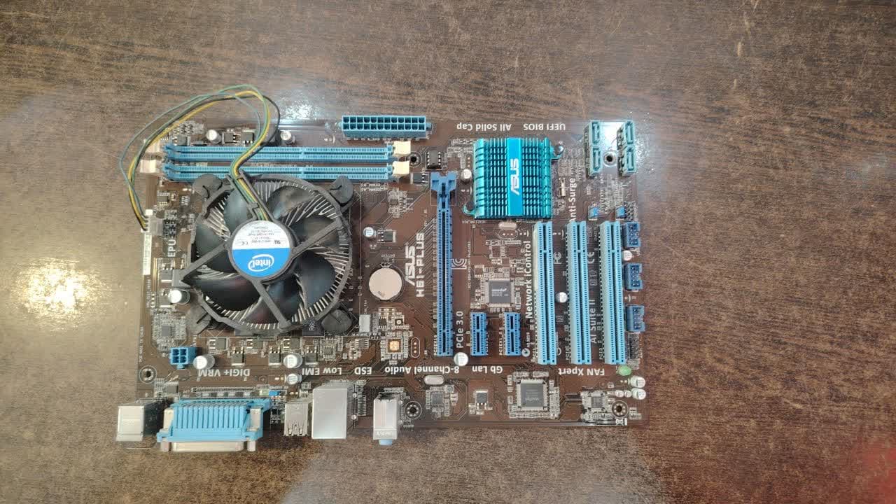 باندل مادربرد ASUS H61-PLUS به همراه پردازنده Intel Pentium G2030 و فن CPU — تصویر ۲