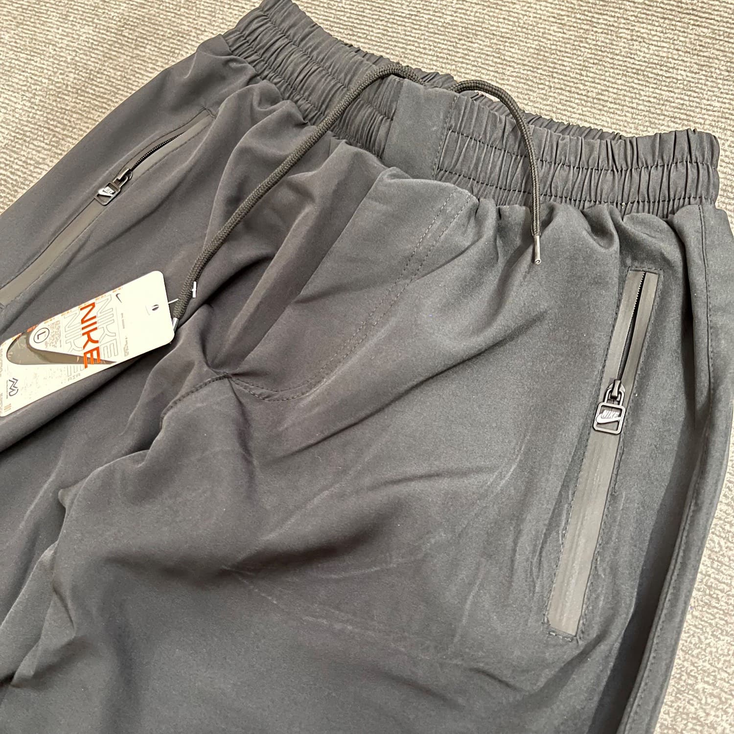 شلوار Nike دمپاگتر — تصویر ۵