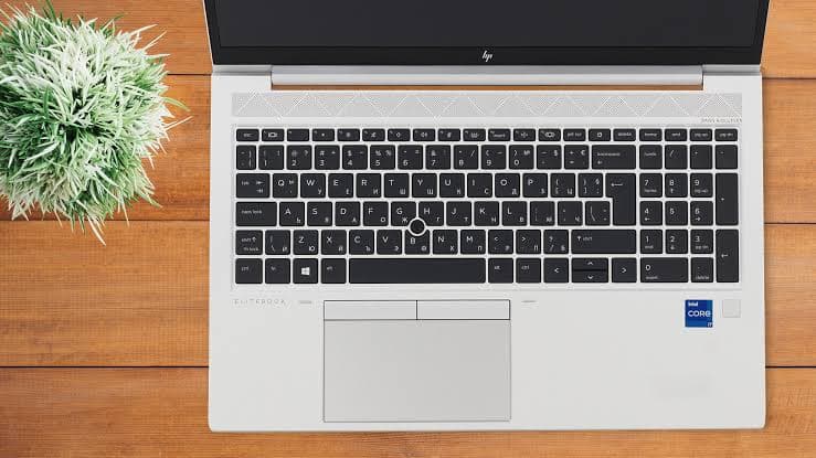 لپ تاپ استوک اچ پی HP EliteBook 850 G8 Core i7 نسل 11 رم 8GB SSD 256GB