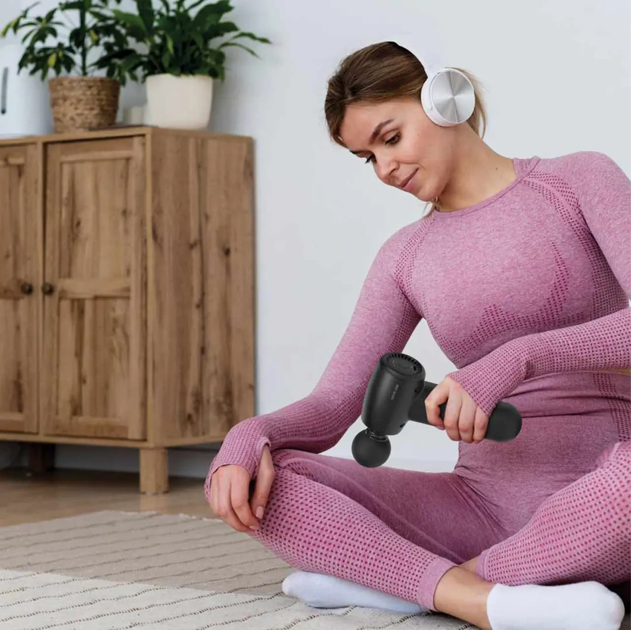 ماساژور شارژی و تفنگی بدن گرین لاین مدل Green Lion Prime Massage Gun — تصویر ۳
