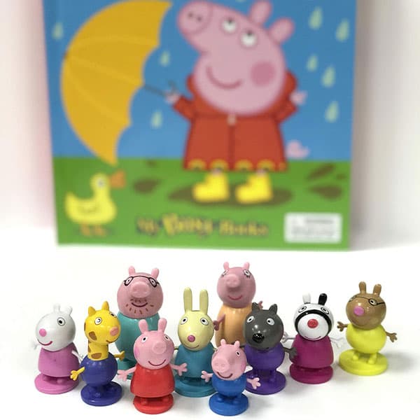 کتاب Peppa Pig با فیگور شخصیتهای داستان — تصویر ۴