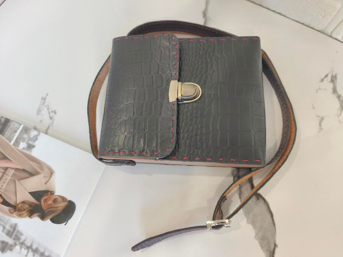 کیف چرم و چوب دست دوز، کیف چرم طبیعی کد 1006 — تصویر ۵